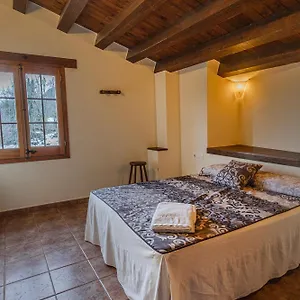 Tubau - - Casa rural